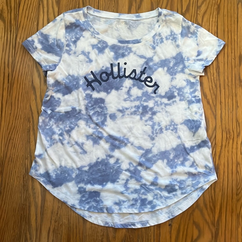 Hollister Women’s Tie-Dye Tee